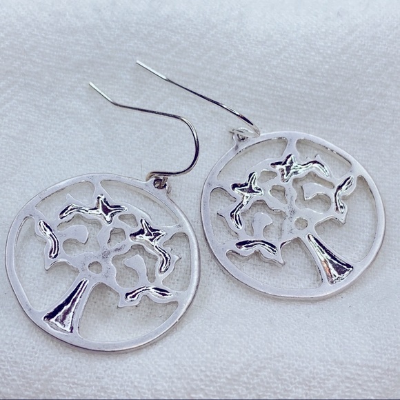 Jewelry - ❣️$25/3❣️ Life of Tree Circle Sliver Plated Dangle Earrings